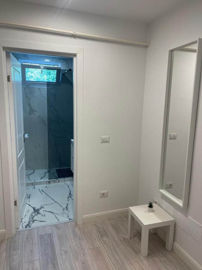Apartament Incantator In Roman Eksteriør billede
